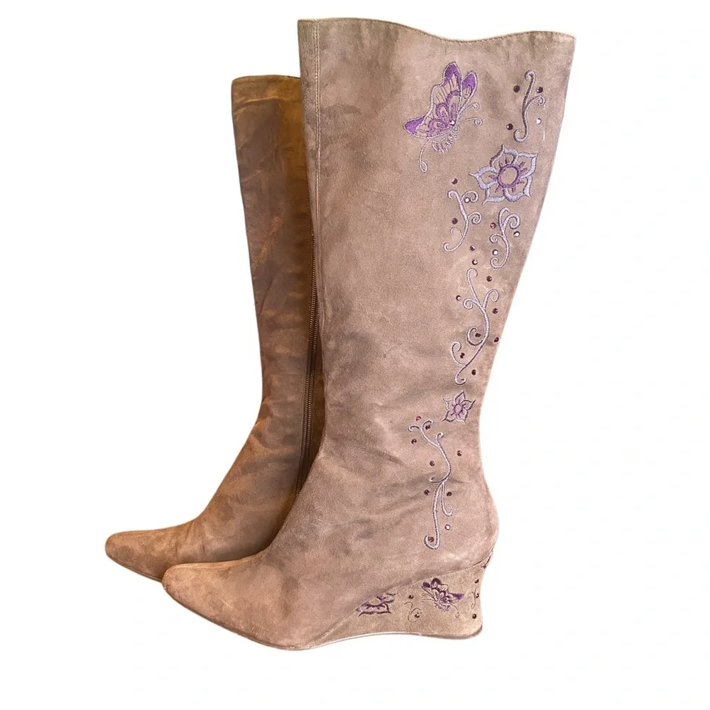 Donald J Pliner gray suede tall boots wedge heel purple butterfly embroidery 8.5 - Picture 1 of 17